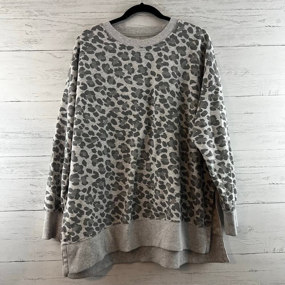 Aerie Gray Leopard Print Pullover Sweatshirt Size XL